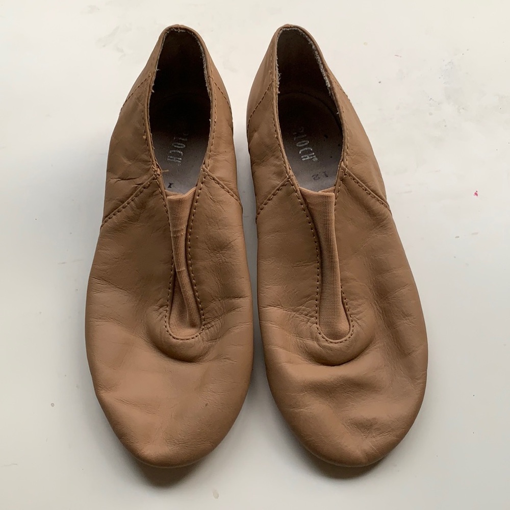 Bloch Girls Size 12 Slip On Jazz Shoes